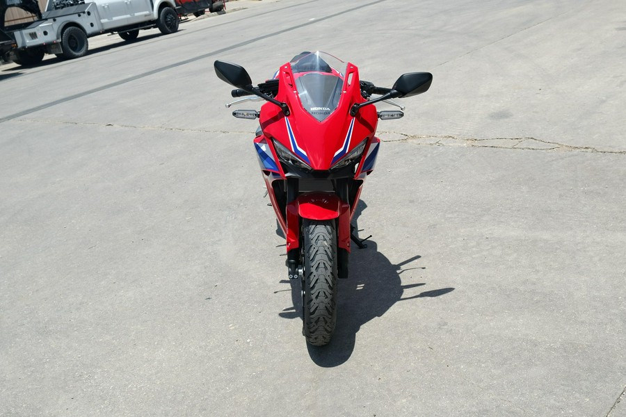 2025 HONDA CBR500R