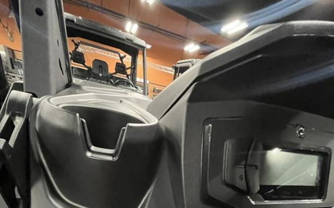2026 Can-Am Defender MAX XT HD9