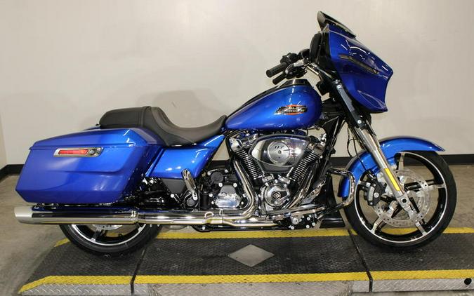 2025 Harley-Davidson® FLHX - Street Glide®
