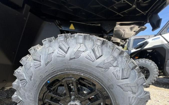 2027 Can-Am Defender XU MAX Limited HD11