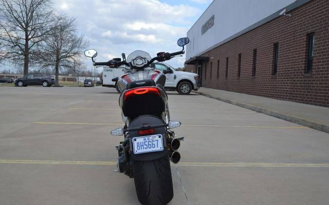 2022 Triumph Rocket 3 R Silver Ice Cranberry Red