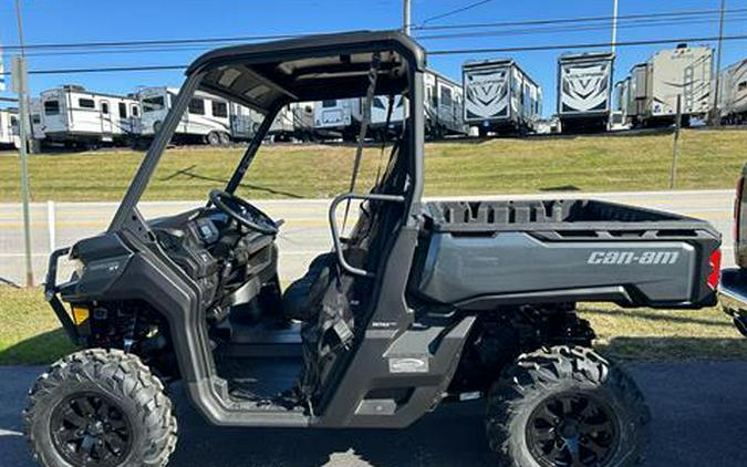 2024 Can-Am Defender XT HD10