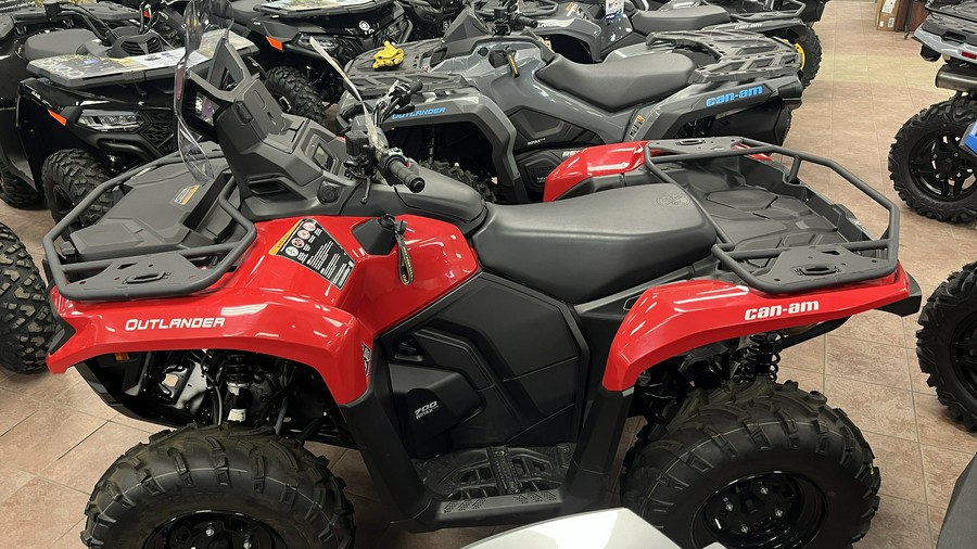 2023 Can-Am™ Outlander™ DPS 700