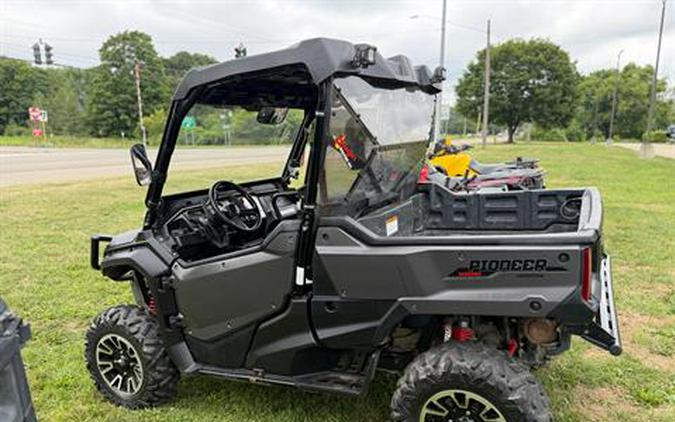 2017 Honda Pioneer 1000 LE