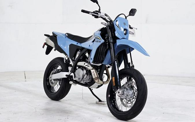2025 Suzuki DR-Z4SM