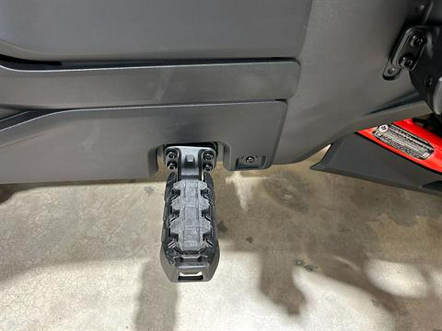 2025 Can-Am Canyon XT