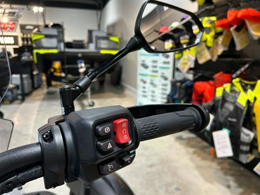 2025 Can-Am Canyon XT