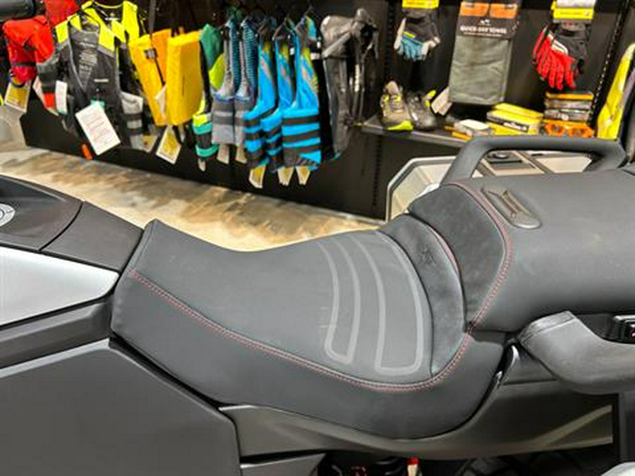 2025 Can-Am Canyon XT