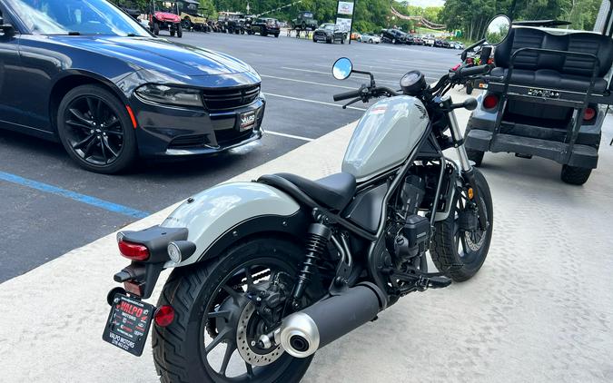 2026 Honda Rebel 300 E-Clutch