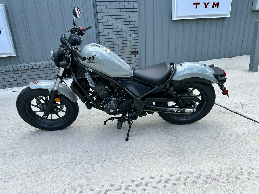 2026 Honda Rebel 300 E-Clutch