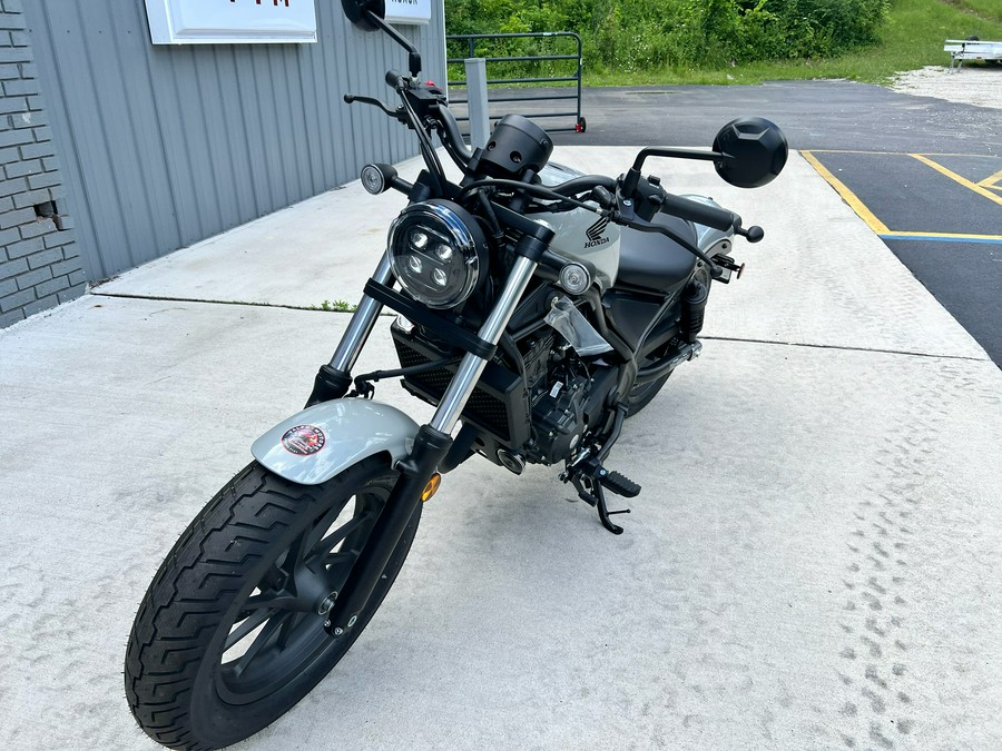 2026 Honda Rebel 300 E-Clutch