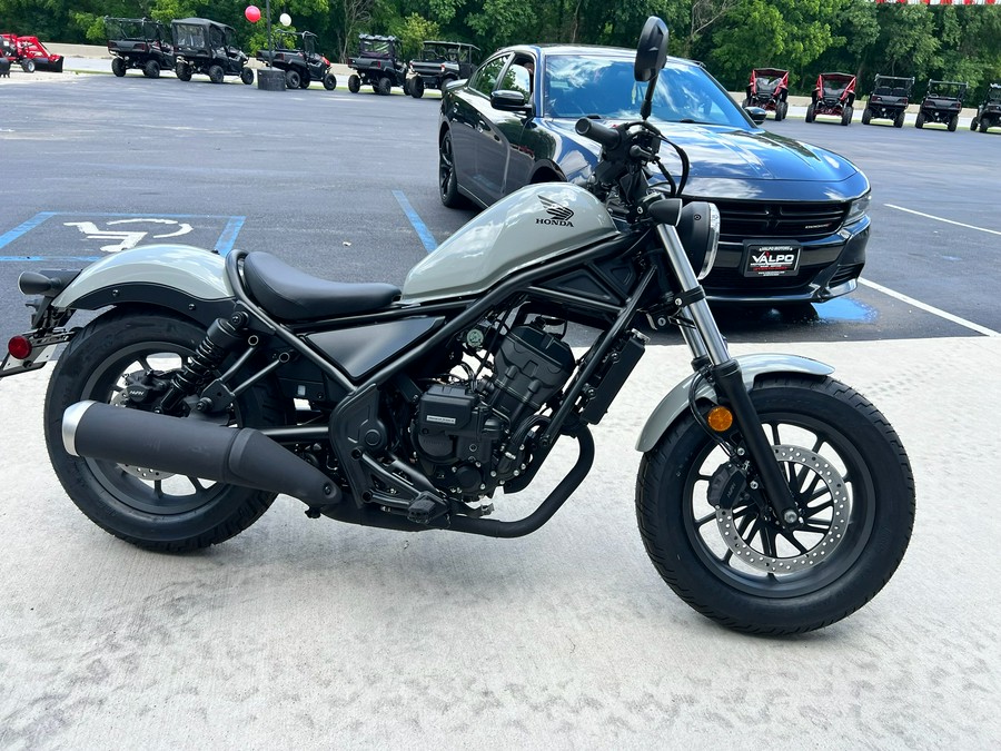 2026 Honda Rebel 300 E-Clutch