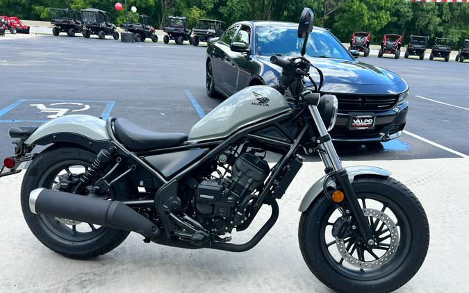 2026 Honda Rebel 300 E-Clutch