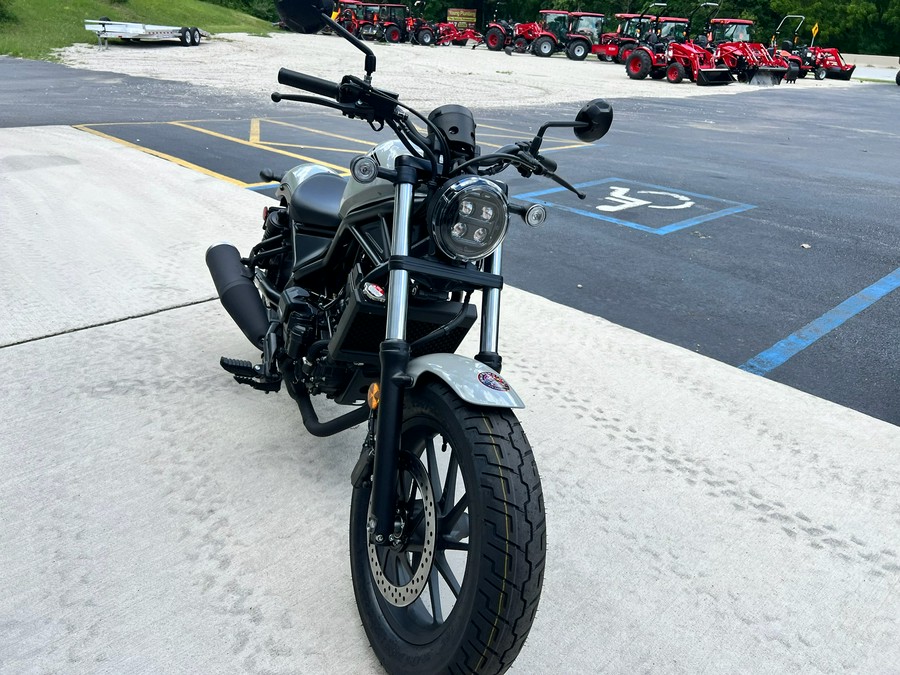 2026 Honda Rebel 300 E-Clutch