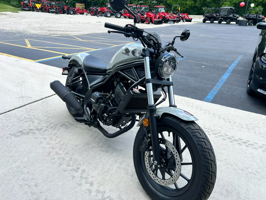 2026 Honda Rebel 300 E-Clutch