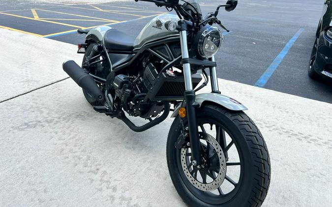 2026 Honda Rebel 300 E-Clutch