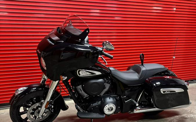 2024 Indian Motorcycle® Challenger® Dark Horse® w/PowerBand Audio Pkg Black Smoke