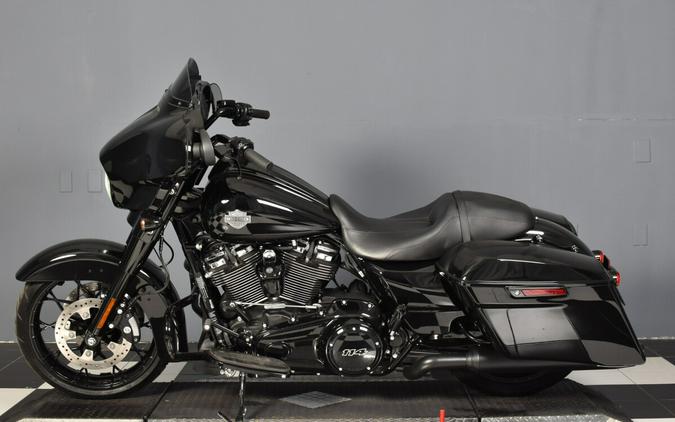 2023 Harley-Davidson Street Glide Special