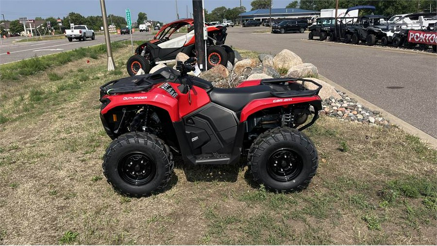 2023 Can-Am™ Outlander™ DPS 700