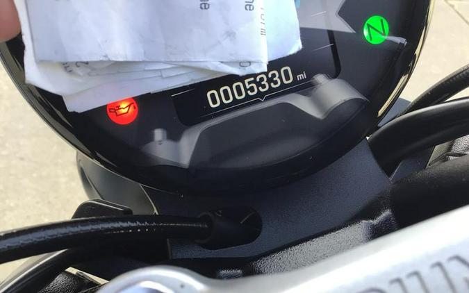 2023 Triumph Trident 660 Matte Jet Black / Matte Silver Ice