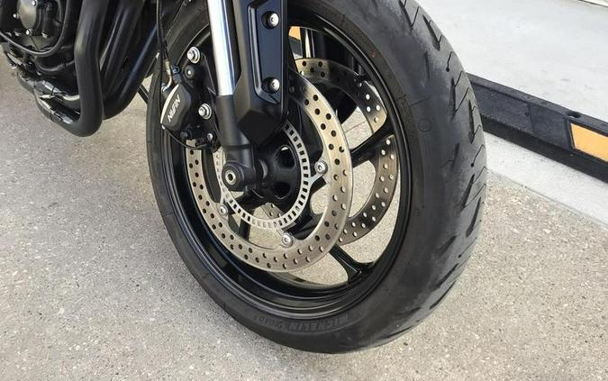 2023 Triumph Trident 660 Matte Jet Black / Matte Silver Ice