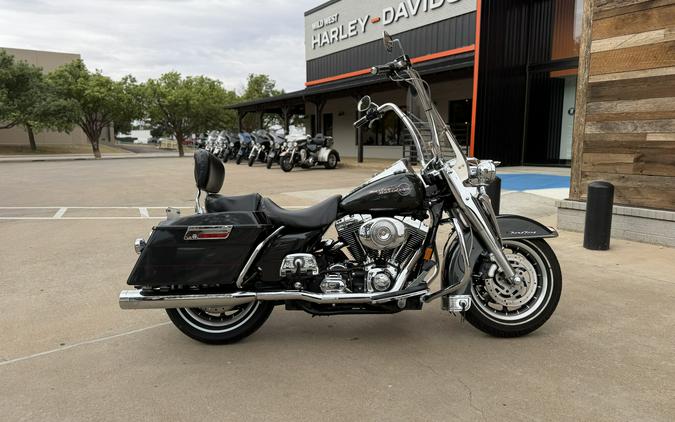 2006 Harley-Davidson® Road King® Black Pearl
