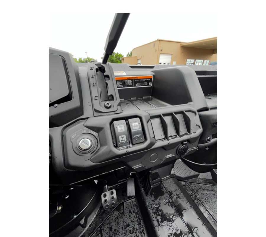 2026 Can-Am Defender MAX HD7
