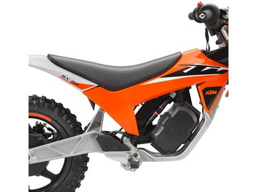 2025 KTM SX-E 2