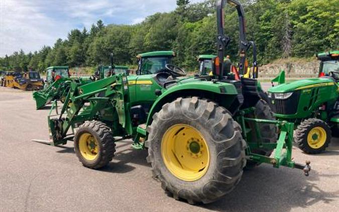 2016 John Deere 4044R