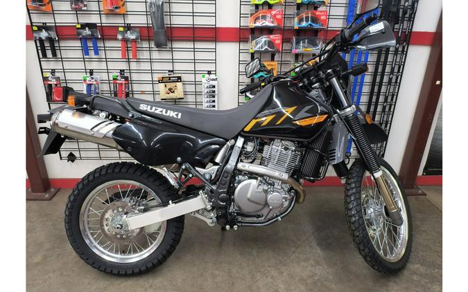 2026 Suzuki DR 650S SOLID BLACK / IRON GRAY