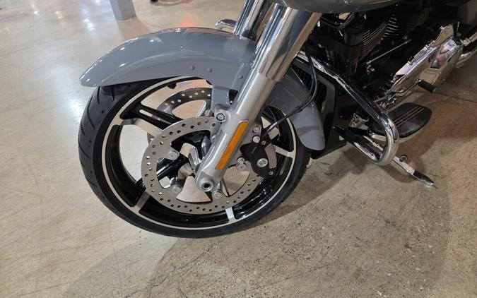 FLTRX 2026 Road Glide