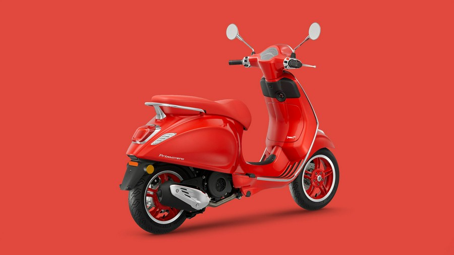 2027 Vespa Primavera 150 Red