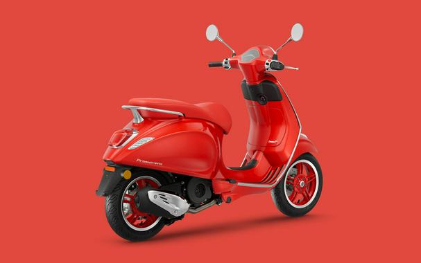 2027 Vespa Primavera 150 Red