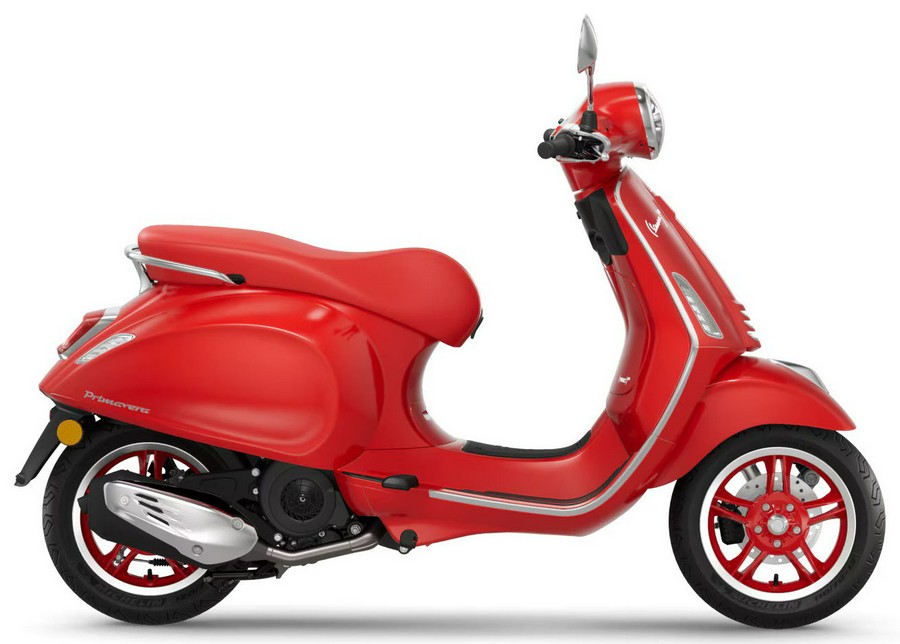 2027 Vespa Primavera 150 Red