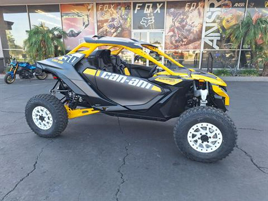 2024 Can-Am Maverick R X RS with Smart-Shox 999T DCT