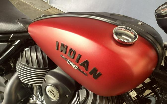 2022 Indian Motorcycle® Chief® ABS Ruby Smoke