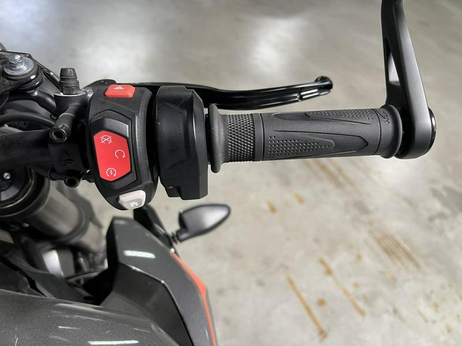 2024 Triumph Street Triple 765 RS Silver Ice