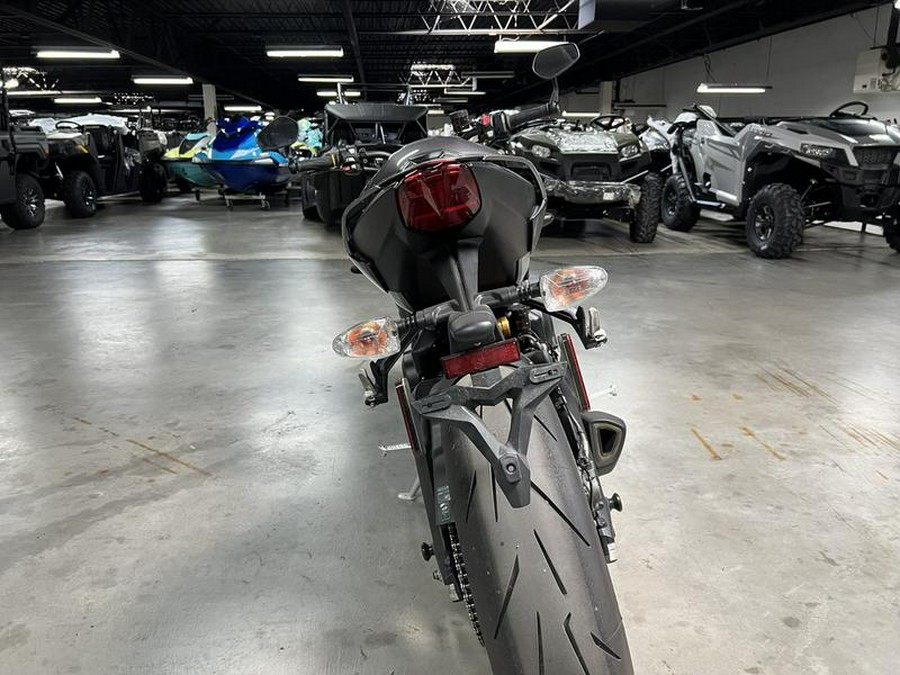 2024 Triumph Street Triple 765 RS Silver Ice