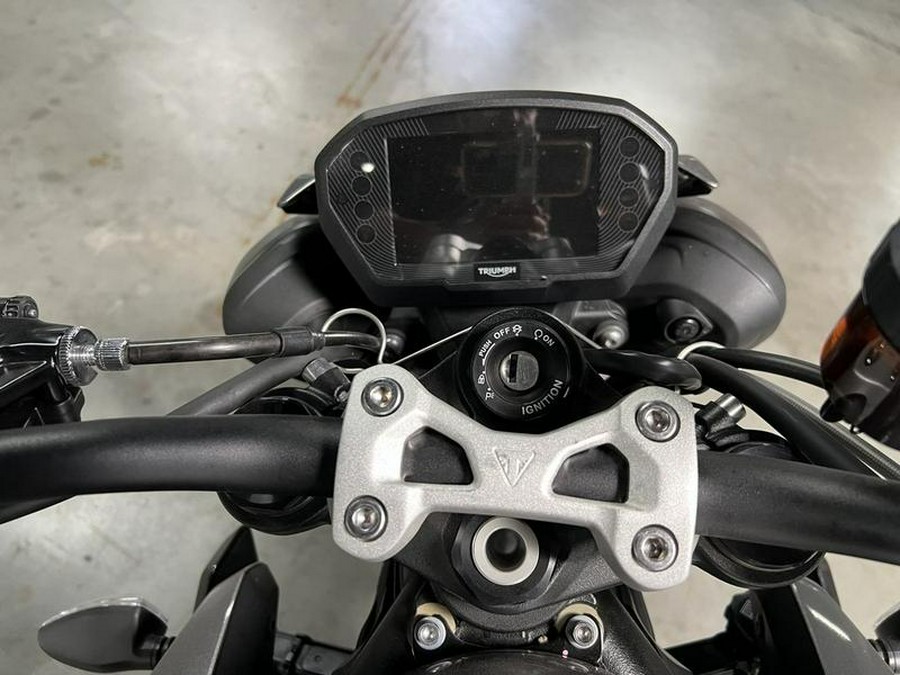 2024 Triumph Street Triple 765 RS Silver Ice