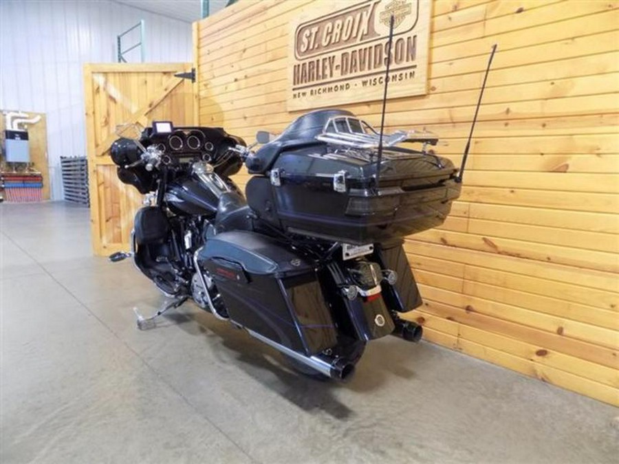 2013 Harley-Davidson® FLHTCUSE8 - CVO™ Ultra Classic® Electra Glide®