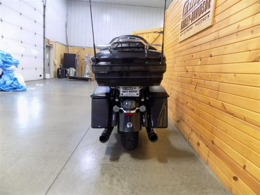 2013 Harley-Davidson® FLHTCUSE8 - CVO™ Ultra Classic® Electra Glide®