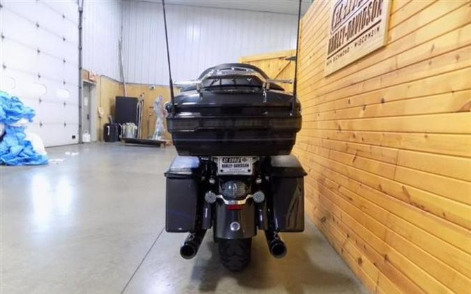 2013 Harley-Davidson® FLHTCUSE8 - CVO™ Ultra Classic® Electra Glide®