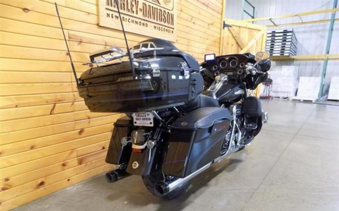 2013 Harley-Davidson® FLHTCUSE8 - CVO™ Ultra Classic® Electra Glide®