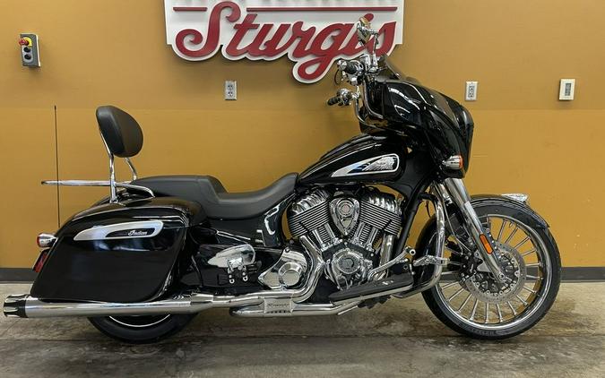 2019 Indian Motorcycle® Chieftain® Limited Thunder Black Pearl
