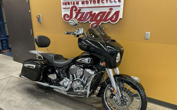 2019 Indian Motorcycle® Chieftain® Limited Thunder Black Pearl