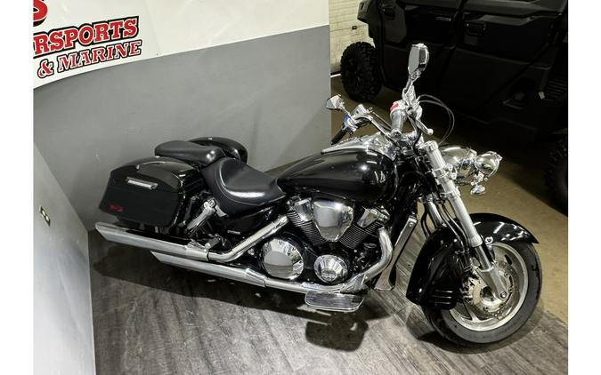 2005 Honda VTX1800R Spec 3