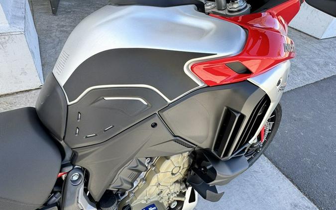 2026 Ducati Multistrada V4 Rally Adventure Travel&Radar Ducati Red