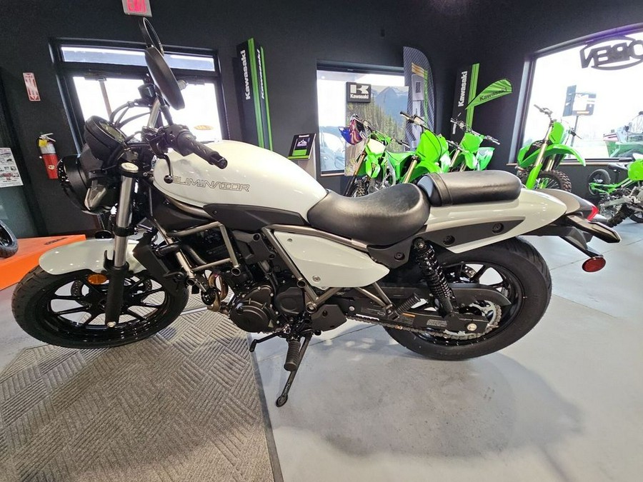 2024 Kawasaki Eliminator® Pearl Robotic White