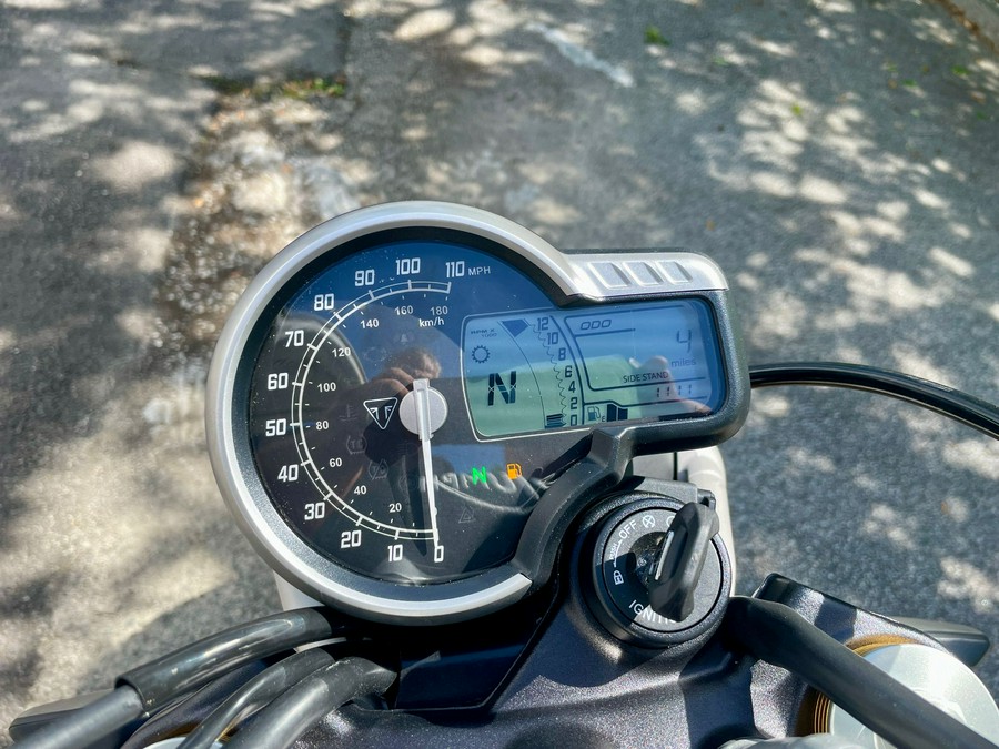 2025 Triumph Scrambler 400 X