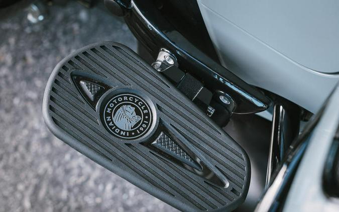 2025 Indian Motorcycle® Roadmaster® PowerPlus Dark Horse® 112 w/PowerBand Storm Gray